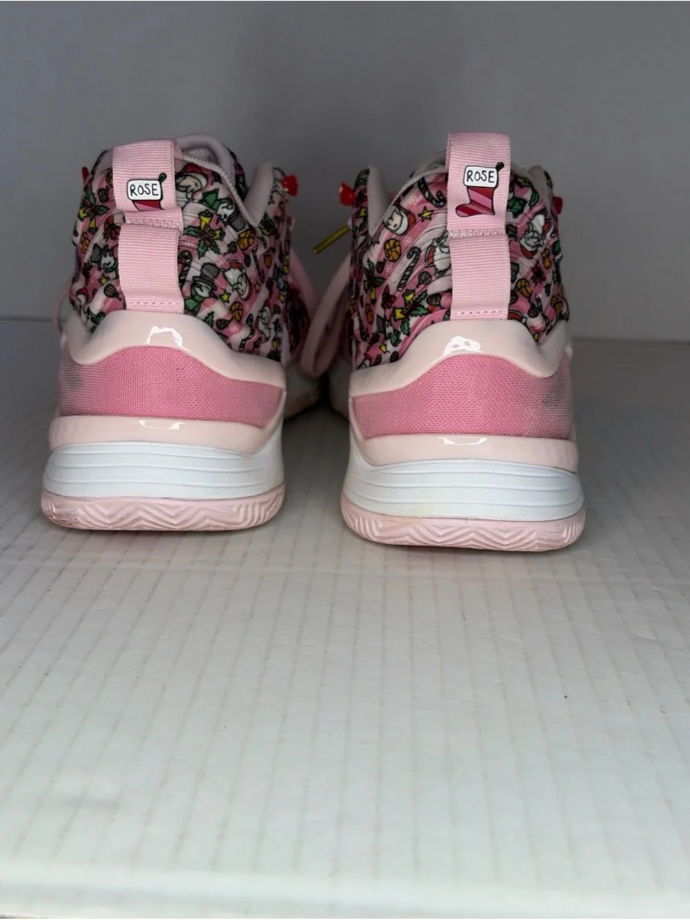 Size: 8 Adidas D Rose Son of Chi Christmas - Pink / White